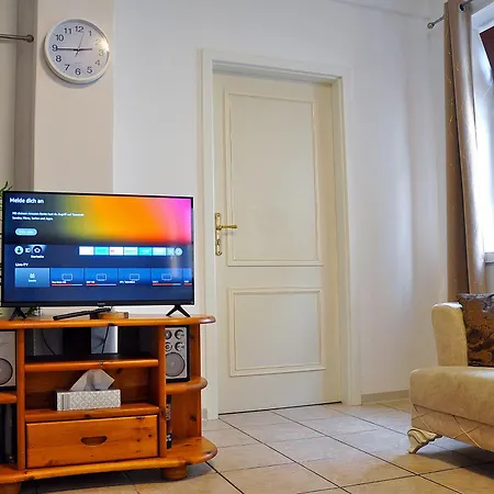 Zentral Und Grosszuegig Wohnen - Smart-tv Mit Streaming Apps - 1 Bis 4 Personen - Kueche Mit Bar - Kostenlose Parkzone *